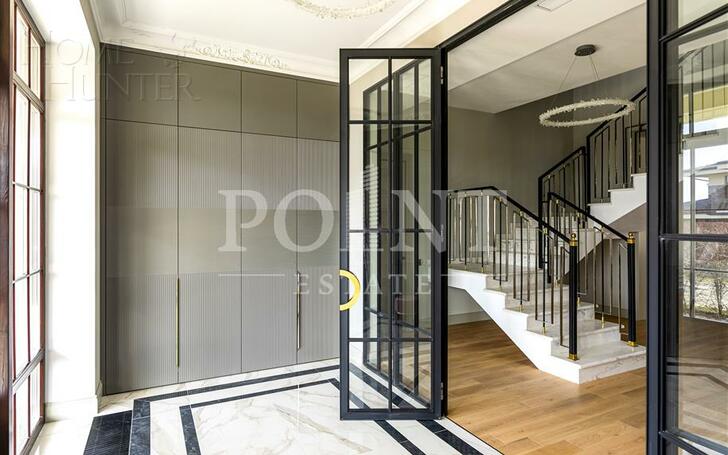 2-этажный коттедж 730 м² с отделкой