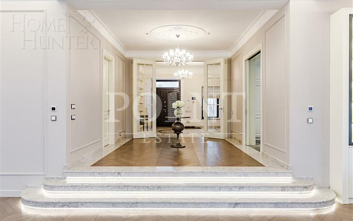3-этажный коттедж 1 445 м² с отделкой