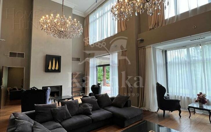 3-этажный коттедж 750 м² с отделкой