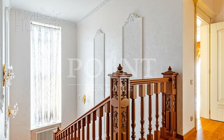 2-этажный коттедж 450 м² с отделкой