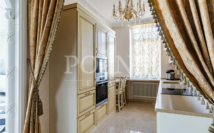 2-этажный коттедж 450 м² с отделкой