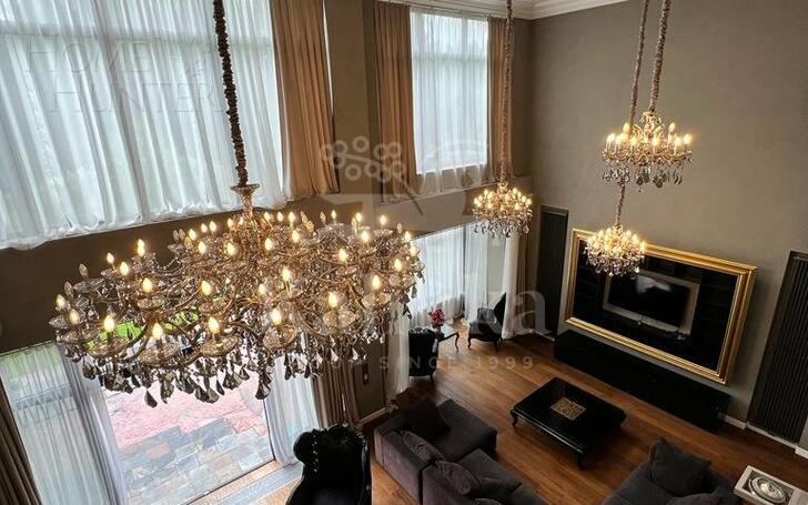 3-этажный коттедж 750 м² с отделкой