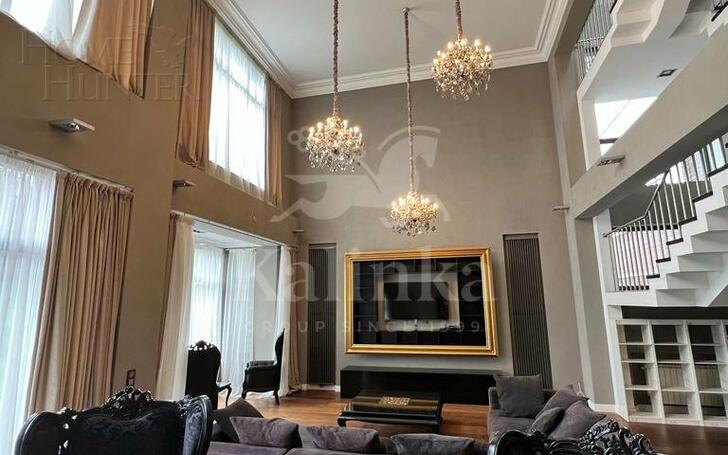 3-этажный коттедж 750 м² с отделкой