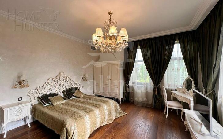 3-этажный коттедж 750 м² с отделкой