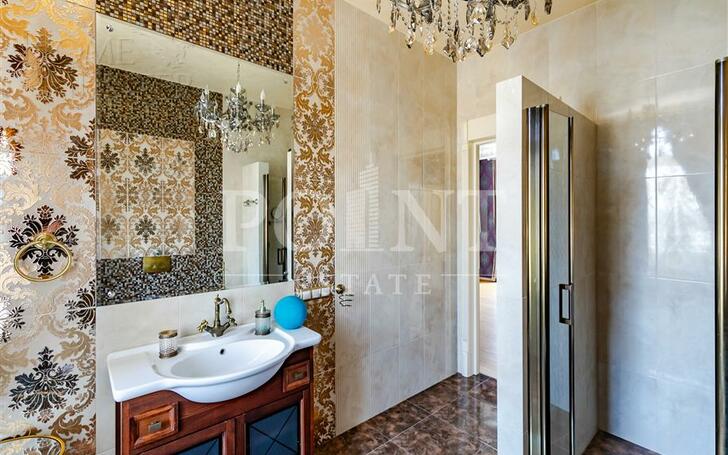 2-этажный коттедж 450 м² с отделкой