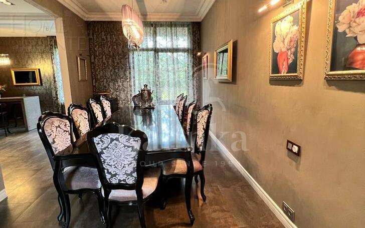 3-этажный коттедж 750 м² с отделкой