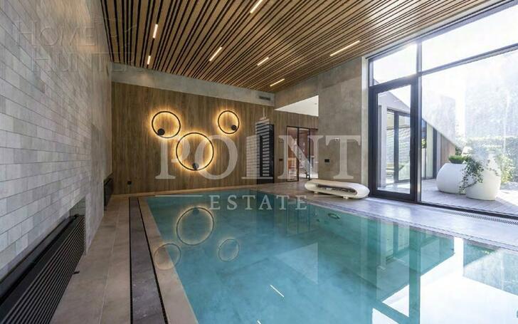 2-этажный коттедж 700 м² с отделкой