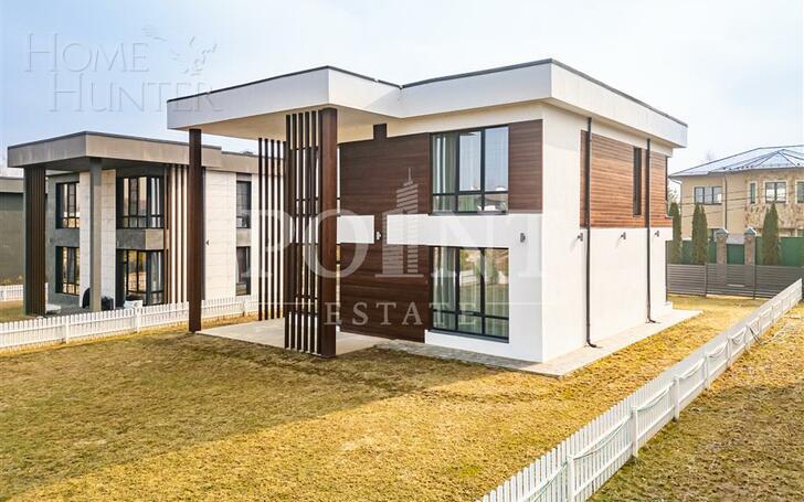 2-этажный коттедж 261.2 м² с отделкой
