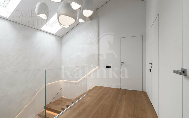 2-этажный коттедж 261 м² с отделкой