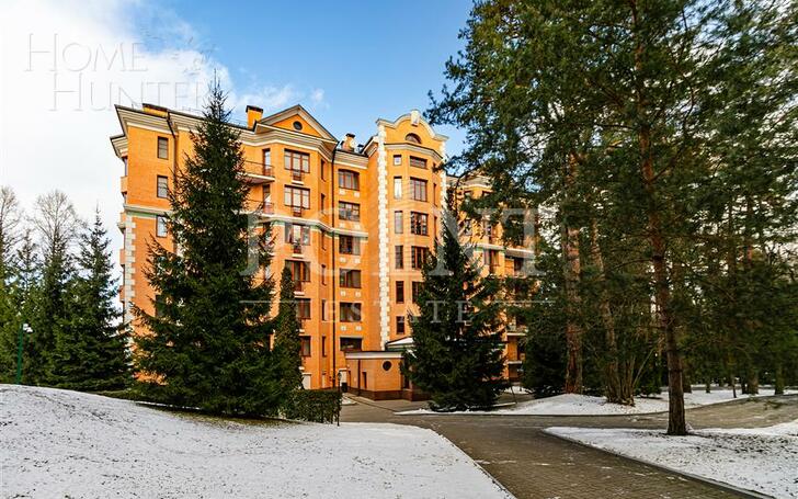 5-КОМН. КВАРТИРА С ОТДЕЛКОЙ 220.3 М² НА 2 ЭТАЖЕ