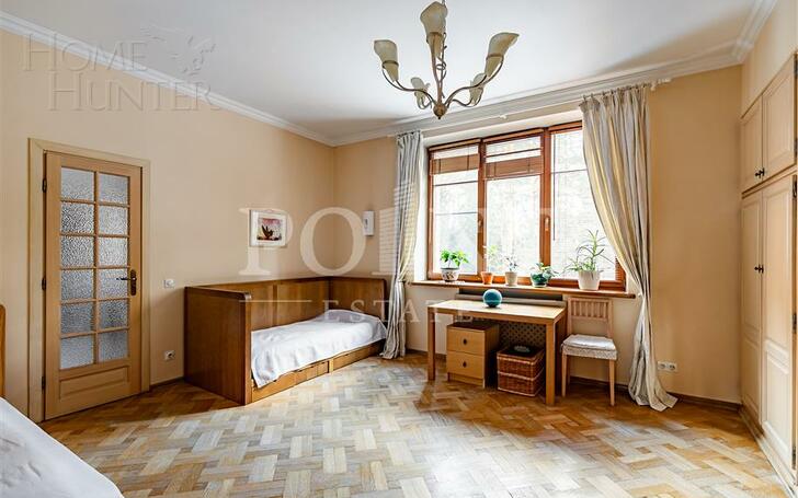 5-КОМН. КВАРТИРА С ОТДЕЛКОЙ 220.3 М² НА 2 ЭТАЖЕ