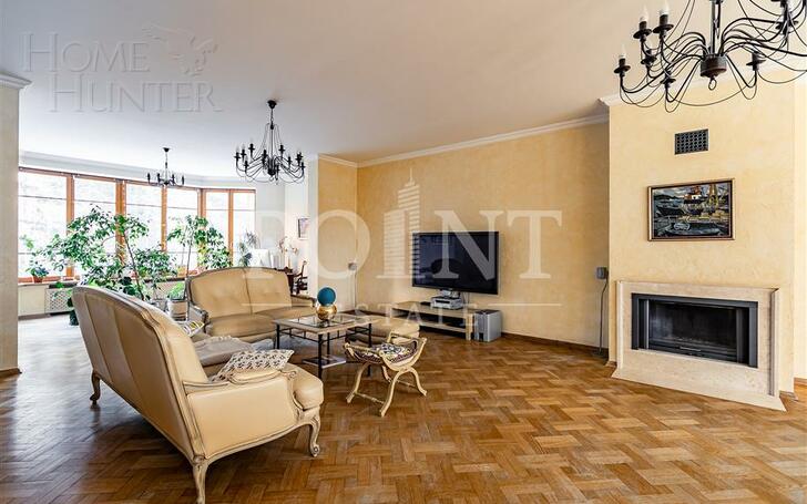 5-КОМН. КВАРТИРА С ОТДЕЛКОЙ 220.3 М² НА 2 ЭТАЖЕ