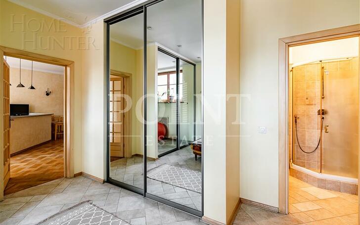 5-КОМН. КВАРТИРА С ОТДЕЛКОЙ 220.3 М² НА 2 ЭТАЖЕ