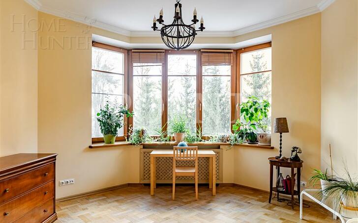 5-КОМН. КВАРТИРА С ОТДЕЛКОЙ 220.3 М² НА 2 ЭТАЖЕ