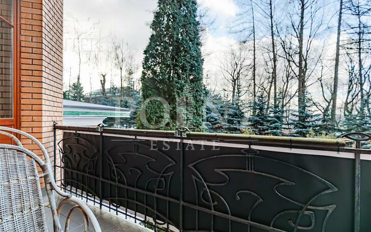 5-КОМН. КВАРТИРА С ОТДЕЛКОЙ 220.3 М² НА 2 ЭТАЖЕ