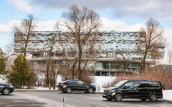 5-КОМН. КВАРТИРА С ОТДЕЛКОЙ 220.3 М² НА 2 ЭТАЖЕ
