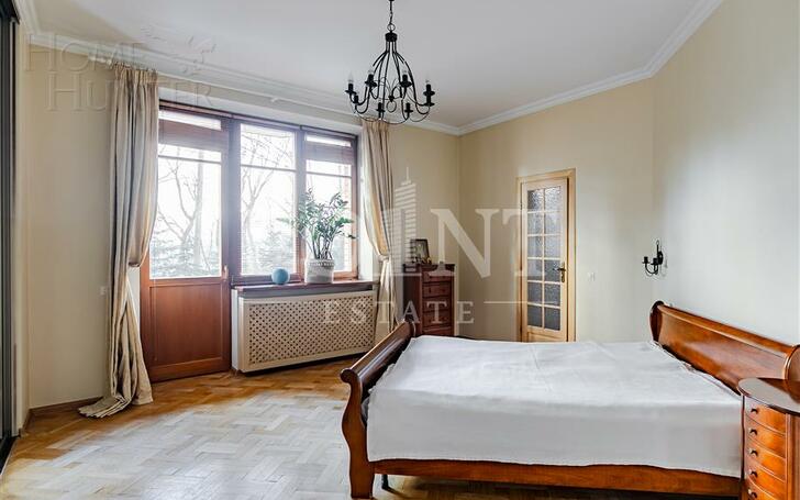 5-КОМН. КВАРТИРА С ОТДЕЛКОЙ 220.3 М² НА 2 ЭТАЖЕ