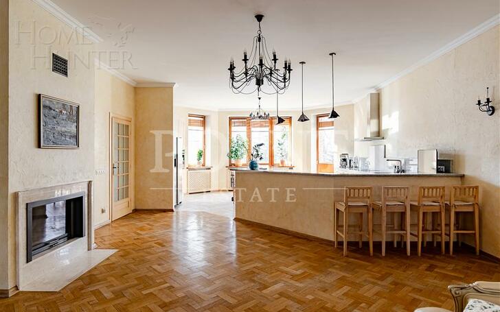 5-КОМН. КВАРТИРА С ОТДЕЛКОЙ 220.3 М² НА 2 ЭТАЖЕ