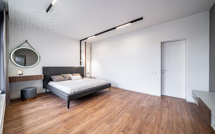 2-этажный коттедж 250 м² с отделкой