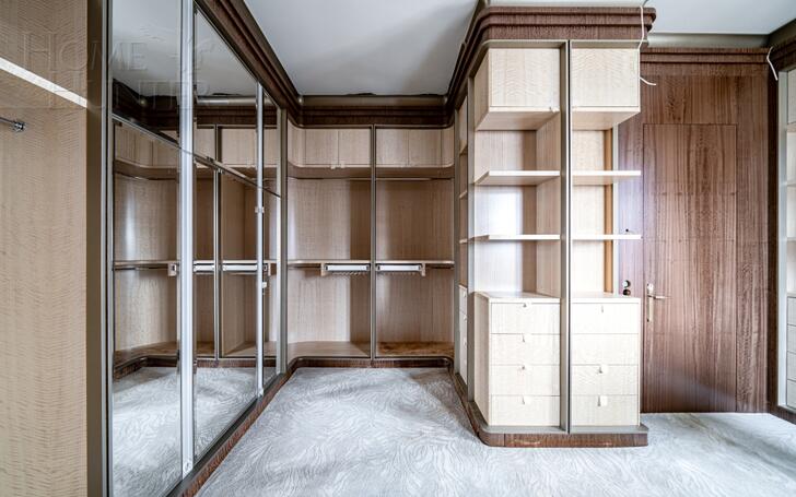 2-этажный коттедж 1 244 м² с отделкой