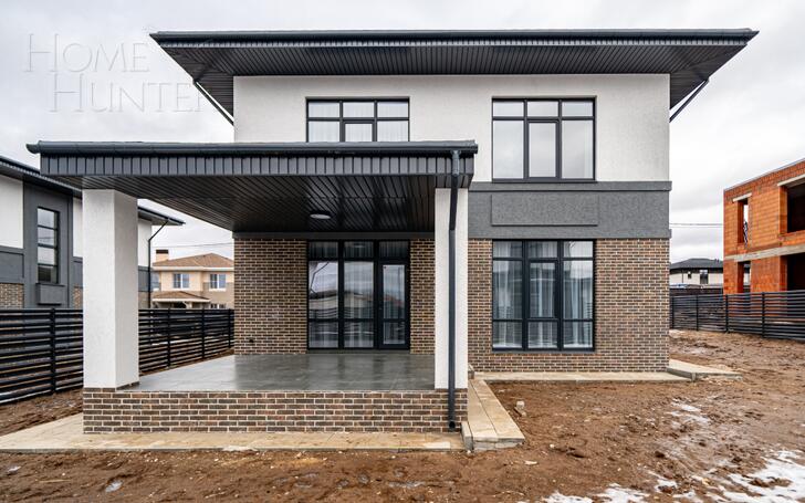 2-этажный коттедж 250 м² с отделкой