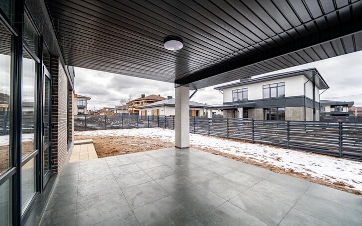 2-этажный коттедж 250 м² с отделкой