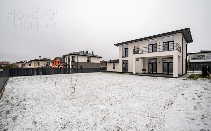 2-этажный коттедж 260 м² с отделкой