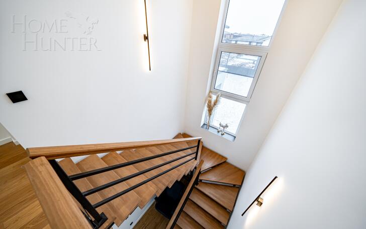 2-этажный коттедж 260 м² с отделкой