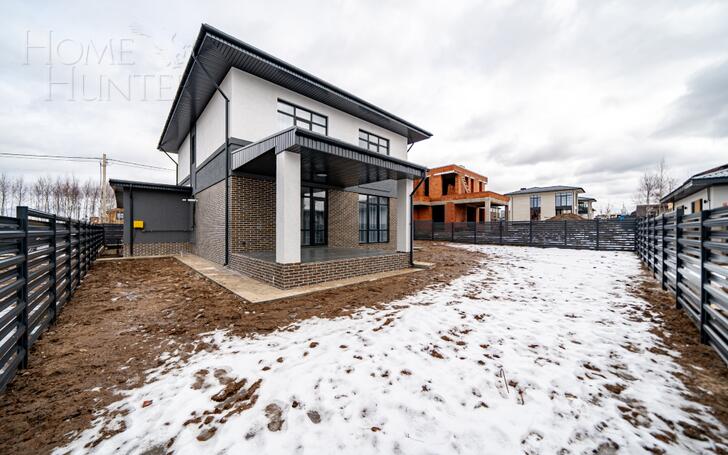 2-этажный коттедж 250 м² с отделкой