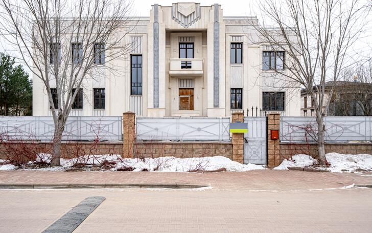 2-этажный коттедж 1 244 м² с отделкой