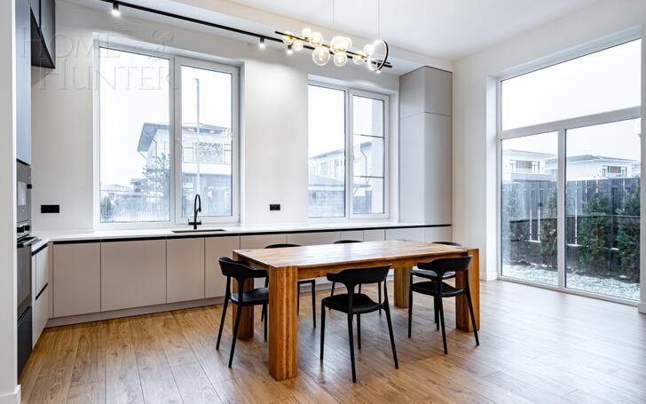 2-этажный коттедж 260 м² с отделкой