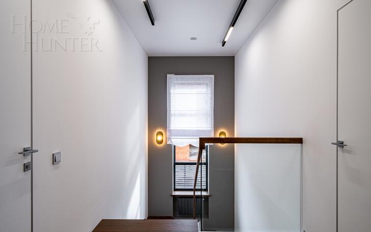 2-этажный коттедж 250 м² с отделкой