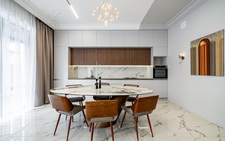 2-этажный коттедж 250 м² с отделкой