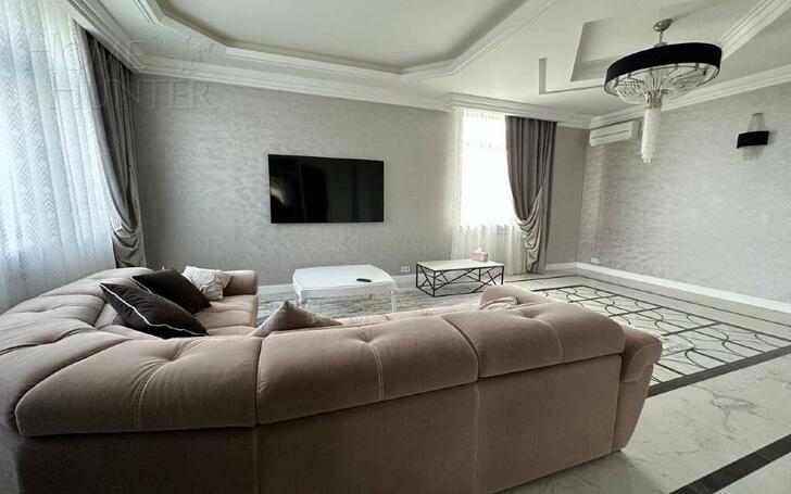 2-этажный коттедж 700 м² с отделкой