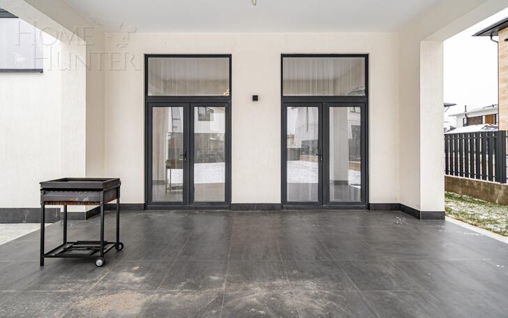 2-этажный коттедж 260 м² с отделкой