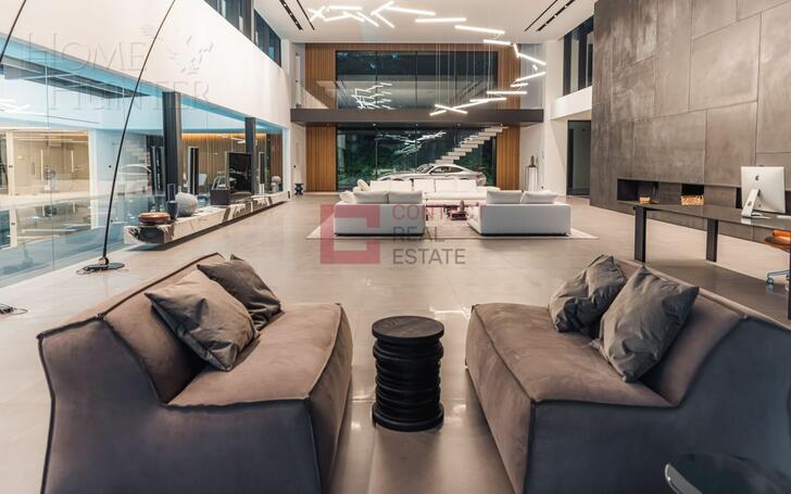 2-этажный коттедж 2 500 м² с отделкой
