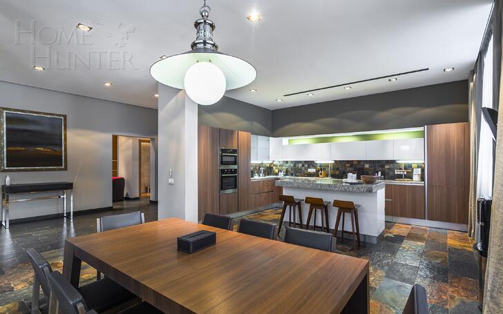 2-этажный коттедж 640 м² с отделкой