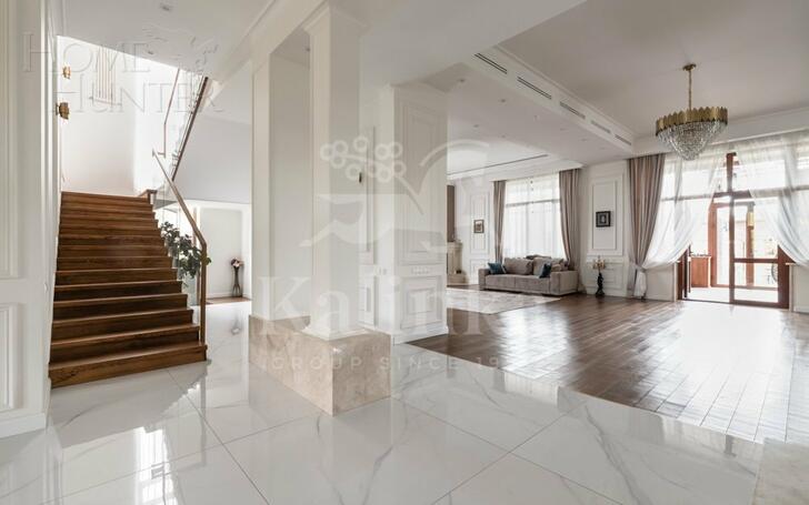 2-этажный коттедж 900 м² с отделкой