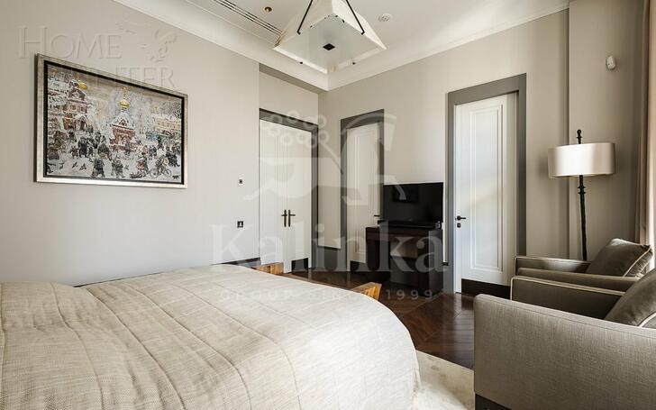 6-КОМН. КВАРТИРА С ОТДЕЛКОЙ 280.3 М² НА 6 ЭТАЖЕ