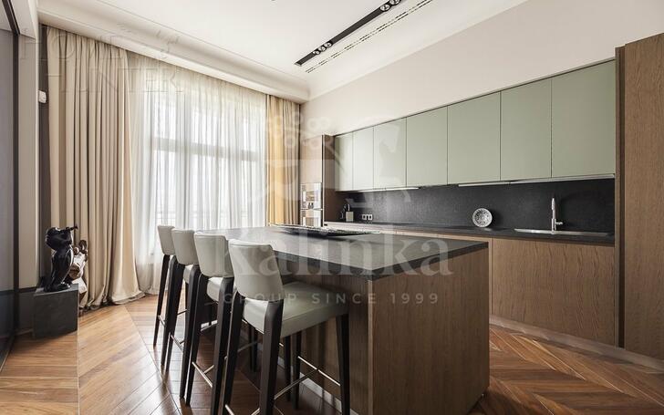 6-КОМН. КВАРТИРА С ОТДЕЛКОЙ 280.3 М² НА 6 ЭТАЖЕ