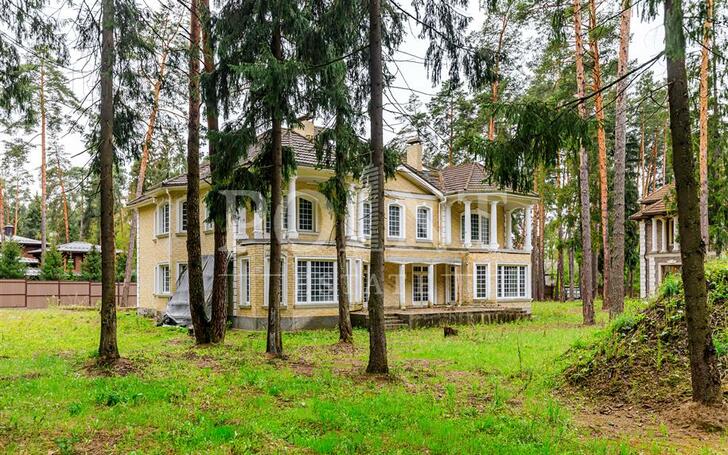 2-этажный коттедж 791 м² без отделки