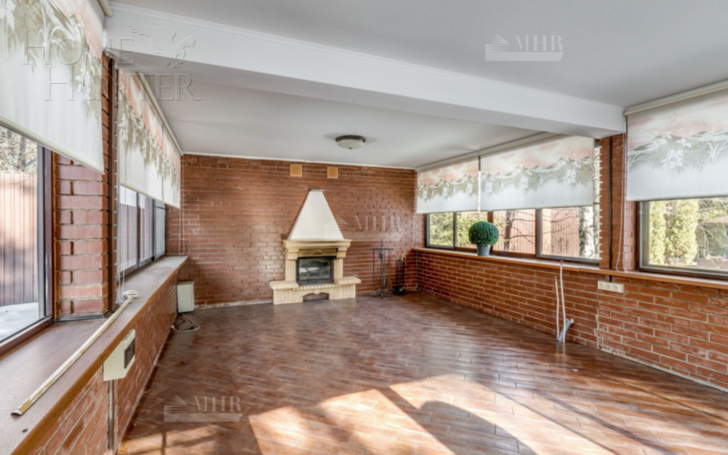 3-этажный коттедж 600 м² с отделкой
