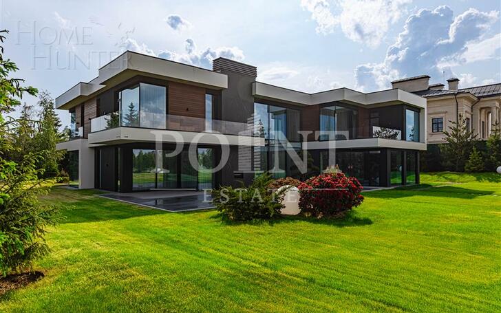 2-этажный коттедж 1 000 м² с отделкой