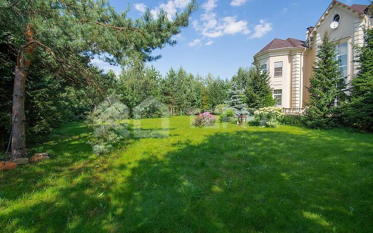 2-этажный коттедж 650 м² с отделкой