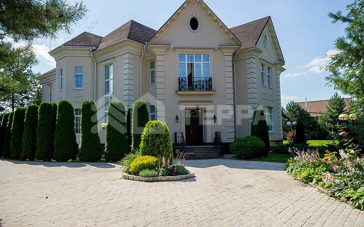 2-этажный коттедж 650 м² с отделкой