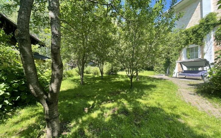 3-этажный коттедж 600 м² с отделкой