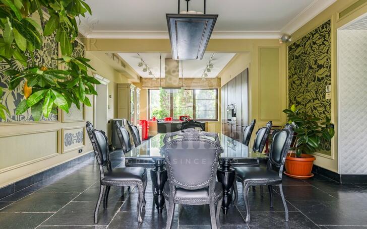 2-этажный коттедж 630 м² с отделкой