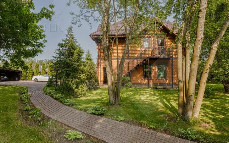 2-этажный коттедж 640 м² с отделкой