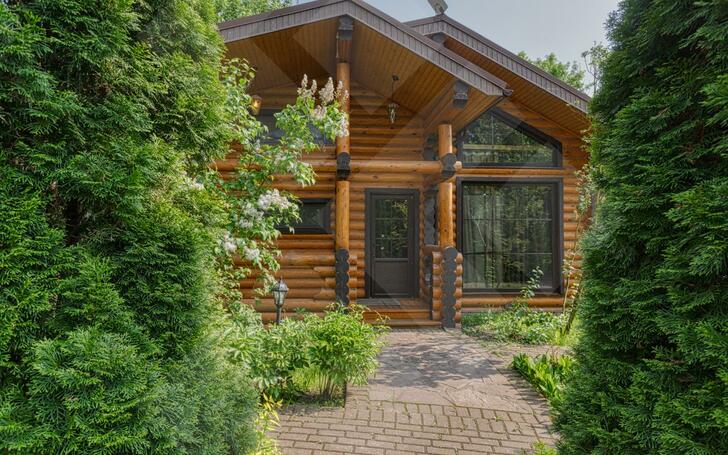 2-этажный коттедж 640 м² с отделкой