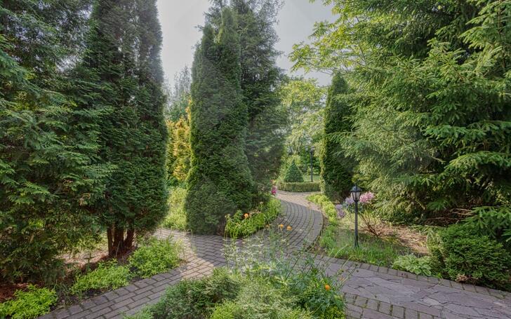 2-этажный коттедж 640 м² с отделкой